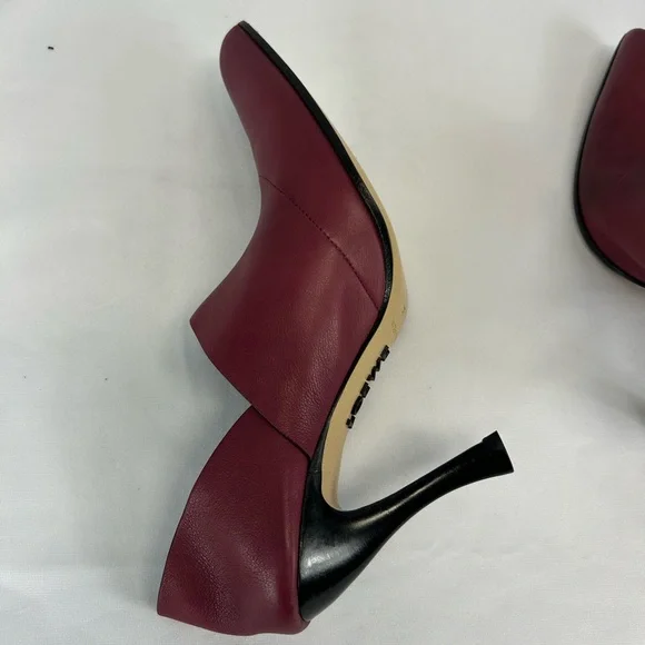 LOEWE
Comic Folded 90MM Pumps - Picture 7 of 8